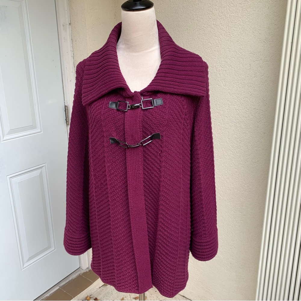 JM COLLECTION. Fucsia Cardigan. Snap. 
2 Buckles. Knit Collared Raglan S…